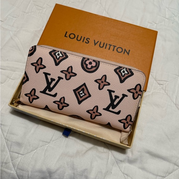 Wallet - Picture 3 of 4